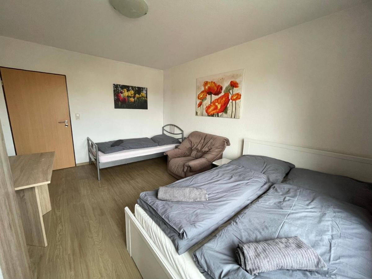 Schoene Einfache Ferienwohnung Mitten In Oldenburg Eksteriør billede