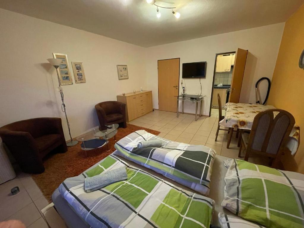 Schoene Einfache Ferienwohnung Mitten In Oldenburg Eksteriør billede